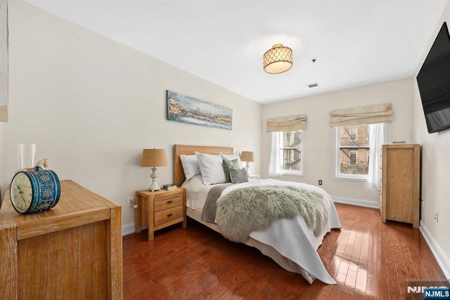 87 Jackson Street 2C, Hoboken, NJ 07030