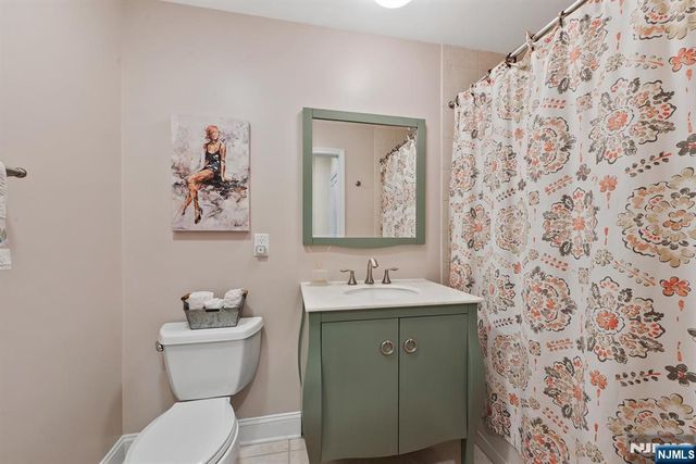 87 Jackson Street 2C, Hoboken, NJ 07030