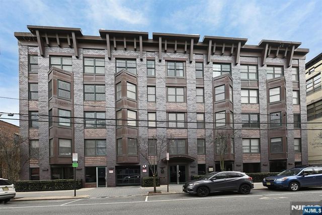 87 Jackson Street 2C, Hoboken, NJ 07030