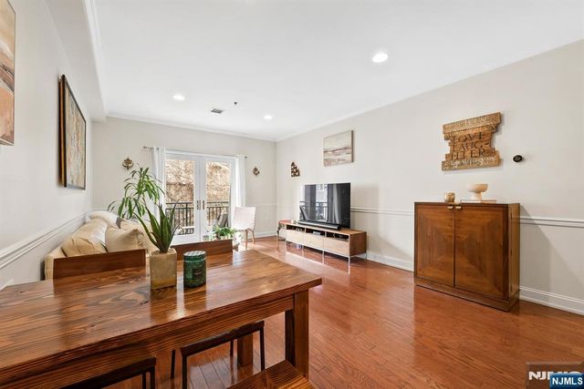 87 Jackson Street 2C, Hoboken, NJ 07030