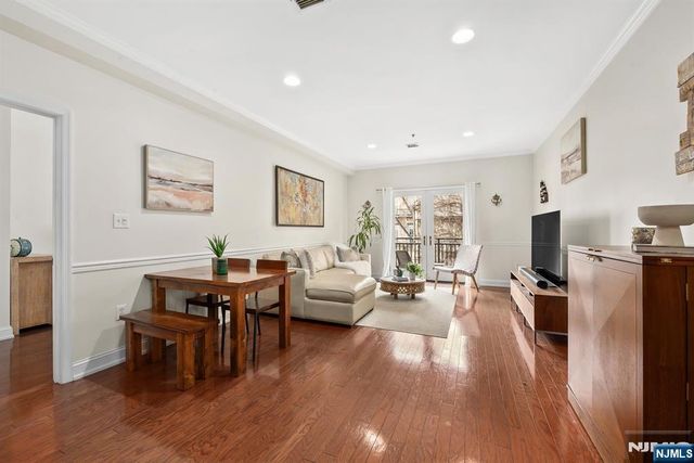 87 Jackson Street 2C, Hoboken, NJ 07030