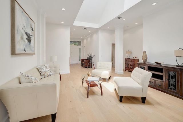 7705 Jester BLVD, Austin, TX 78750