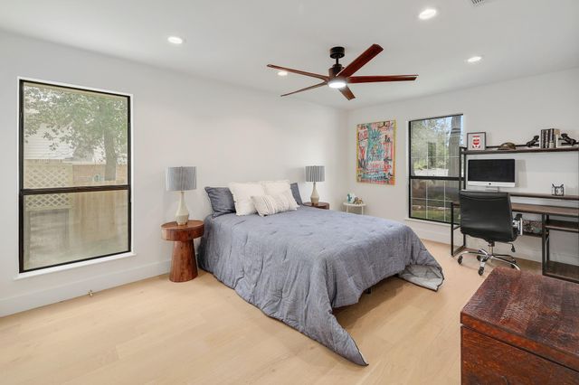 7705 Jester BLVD, Austin, TX 78750