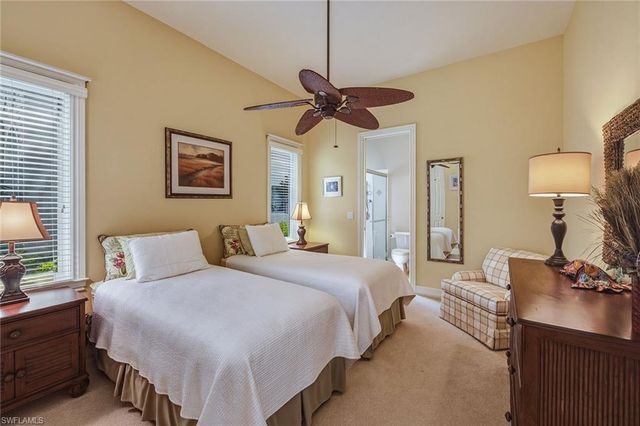 8476 Mallards PT, Naples, FL 34114