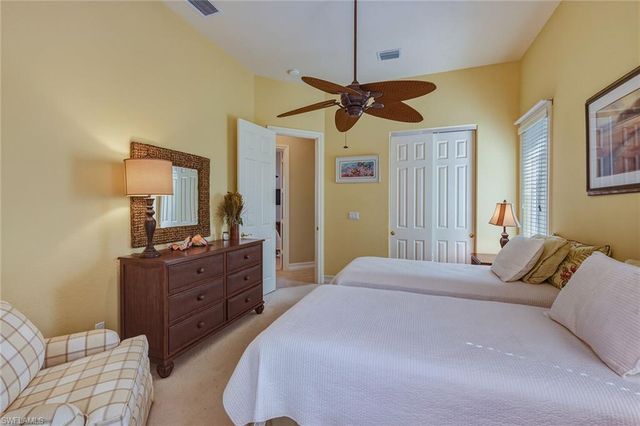 8476 Mallards PT, Naples, FL 34114