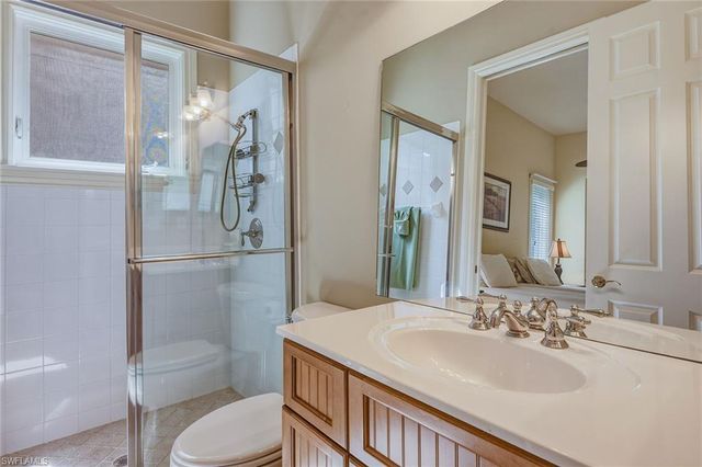 8476 Mallards PT, Naples, FL 34114