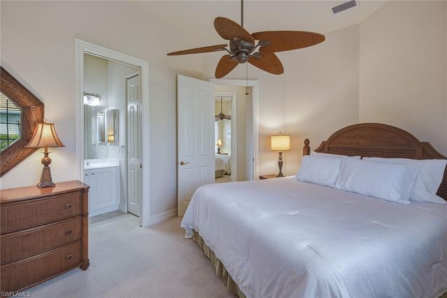 8476 Mallards PT, Naples, FL 34114