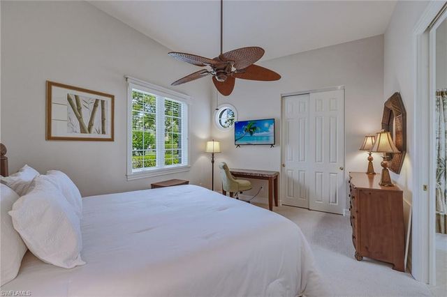 8476 Mallards PT, Naples, FL 34114