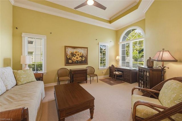 8476 Mallards PT, Naples, FL 34114