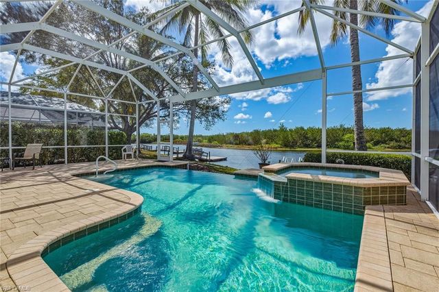 8476 Mallards PT, Naples, FL 34114