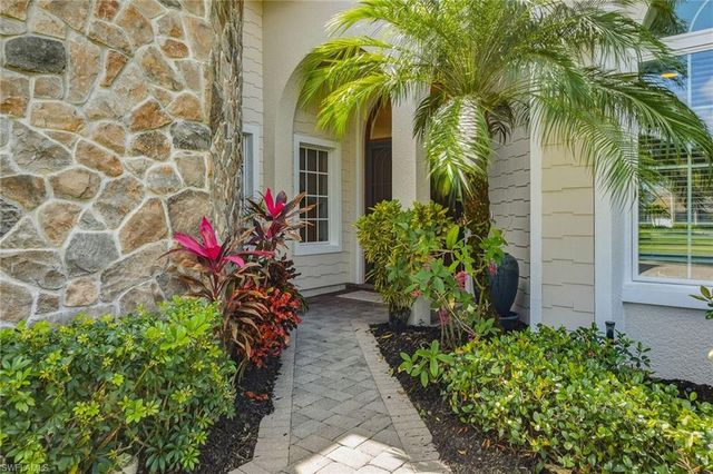 8476 Mallards PT, Naples, FL 34114