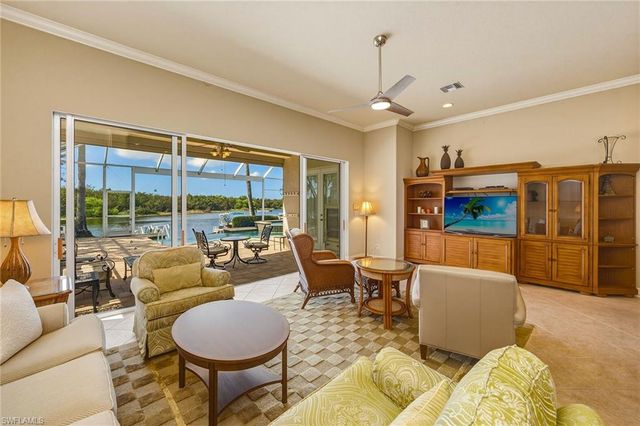 8476 Mallards PT, Naples, FL 34114