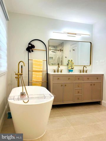 8802 2ND AVE, Silver Spring, MD 20910