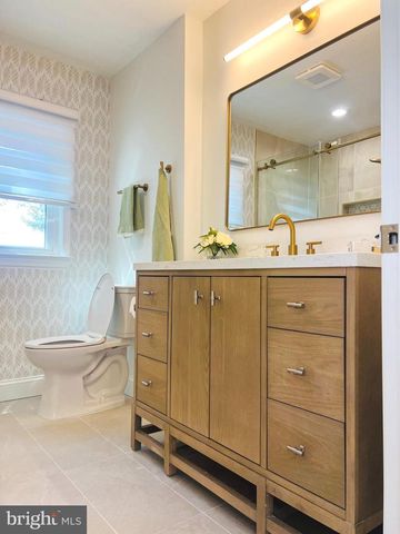 8802 2ND AVE, Silver Spring, MD 20910