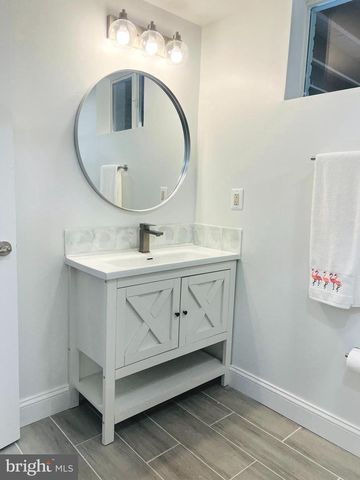 8802 2ND AVE, Silver Spring, MD 20910