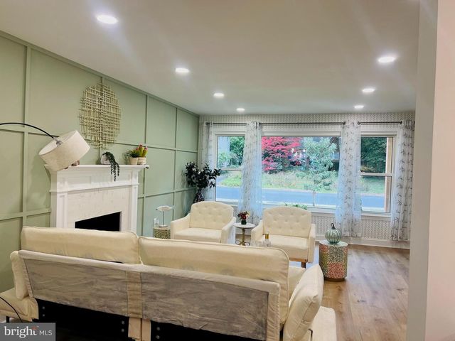 8802 2ND AVE, Silver Spring, MD 20910