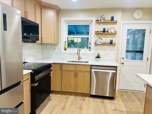 8802 2ND AVE, Silver Spring, MD 20910