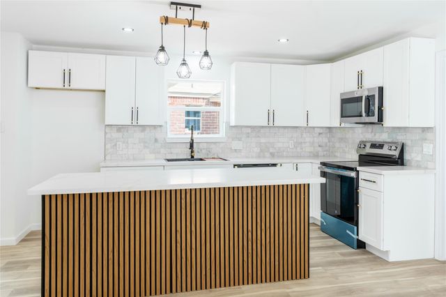 1011 Crossfield Drive, Katy, TX 77450