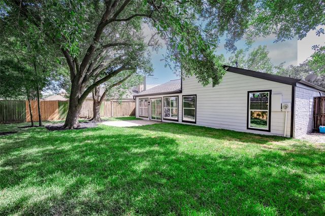 1011 Crossfield Drive, Katy, TX 77450