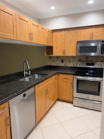 6521 Emerald Dunes Drive, Royal Palm Beach, FL 33411