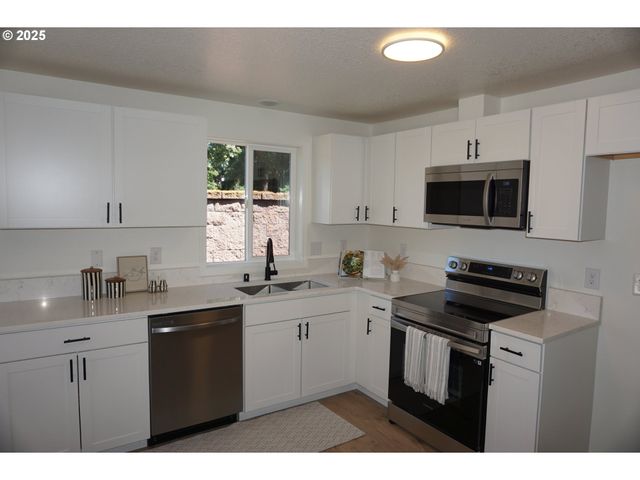 7012 Ne 149TH Ct, Vancouver, WA 98682
