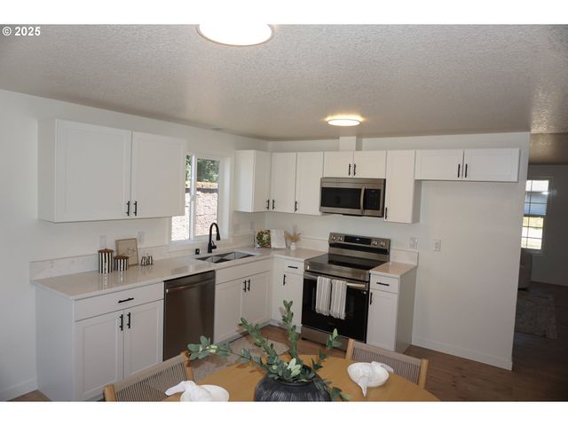 7012 Ne 149TH Ct, Vancouver, WA 98682