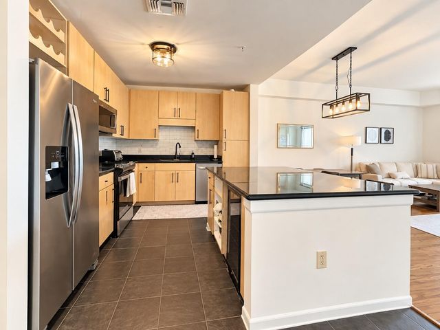 3505 Sage Road 507, Houston, TX 77056