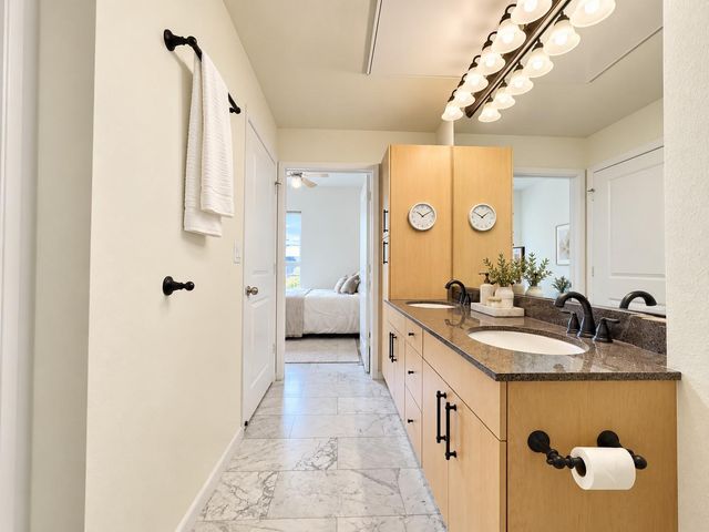 3505 Sage Road 507, Houston, TX 77056