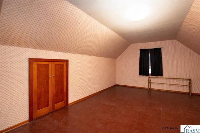 320 N 4th Street, Mankato, MN 56001