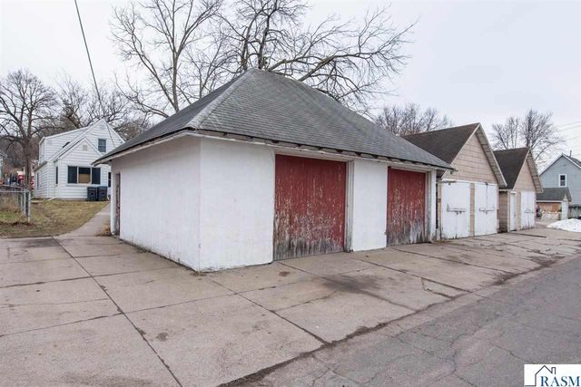 320 N 4th Street, Mankato, MN 56001
