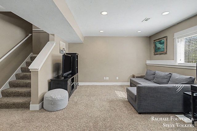 9170 Costner Drive, Caledonia, MI 49316