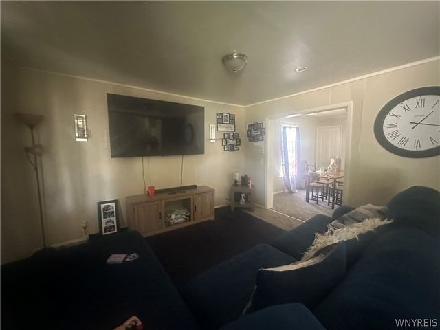2813 10th Street, Niagara Falls, NY 14305