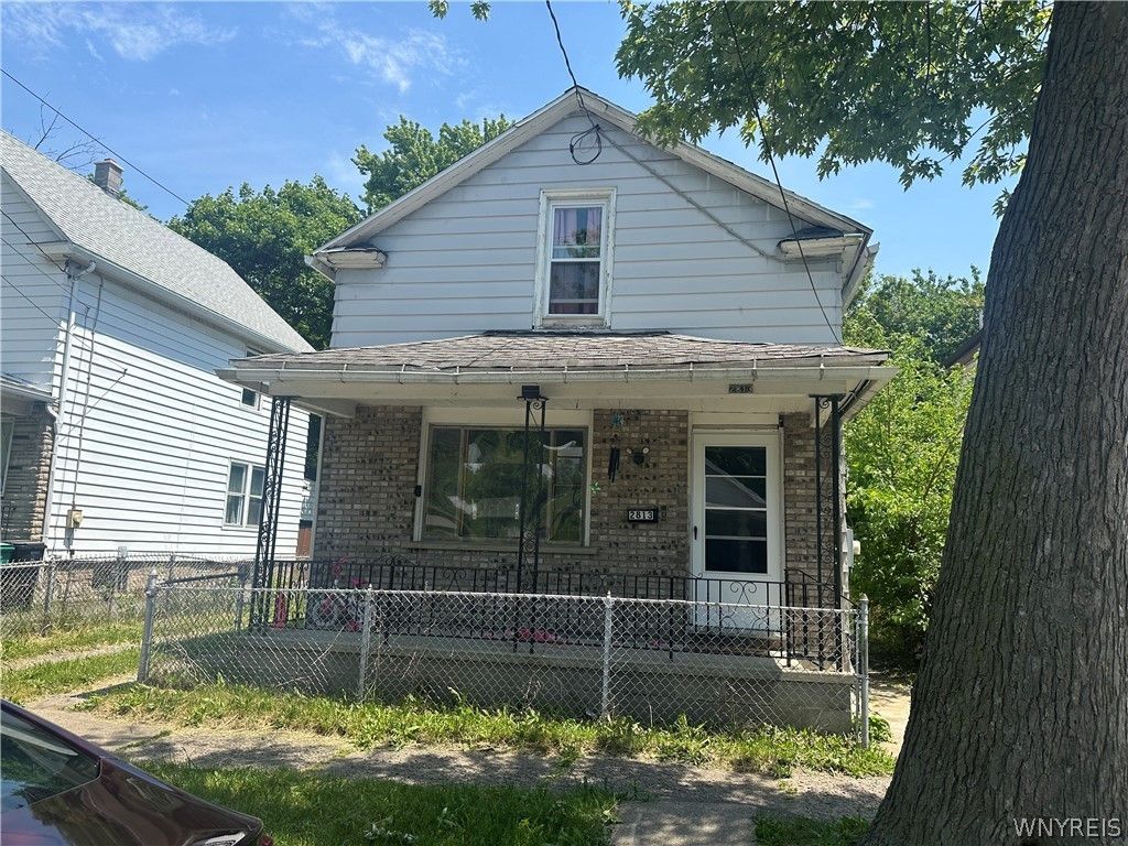 2813 10th Street, Niagara Falls, NY 14305