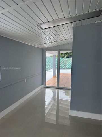 881 Hialeah Dr, Hialeah, FL 33010