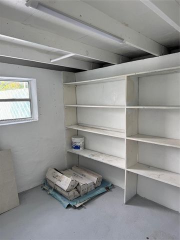 881 Hialeah Dr, Hialeah, FL 33010