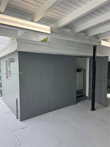 881 Hialeah Dr, Hialeah, FL 33010