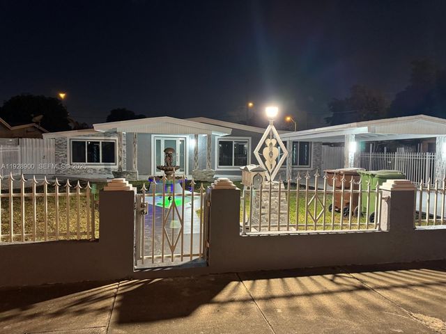 881 Hialeah Dr, Hialeah, FL 33010