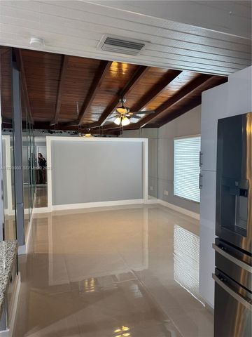 881 Hialeah Dr, Hialeah, FL 33010