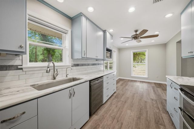 5950 Old Spanish Trail, Bryan, TX 77807