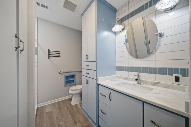 5950 Old Spanish Trail, Bryan, TX 77807
