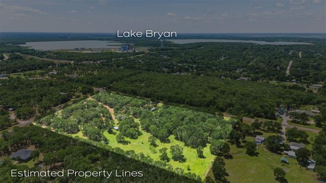 5950 Old Spanish Trail, Bryan, TX 77807