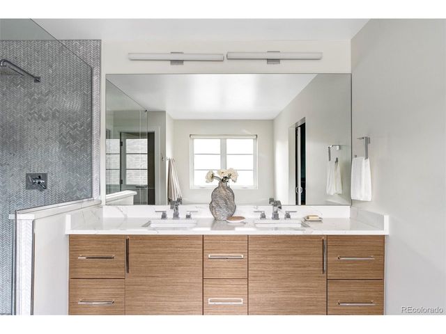 655 S Clarkson St, Denver, CO 80209