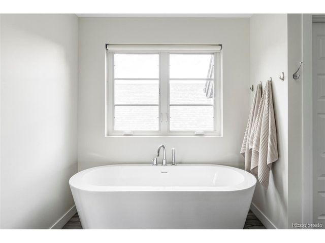 655 S Clarkson St, Denver, CO 80209