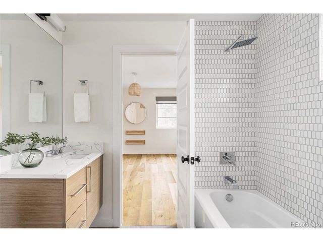 655 S Clarkson St, Denver, CO 80209