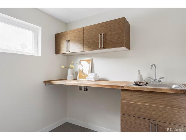 655 S Clarkson St, Denver, CO 80209