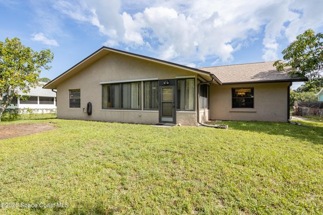 1790 Halfmoon Street NW, Palm Bay, FL 32907
