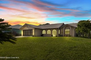 1790 Halfmoon Street NW, Palm Bay, FL 32907