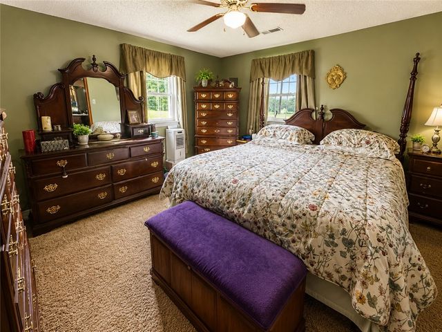 3194 N 56th Street, Springdale, AR 72762