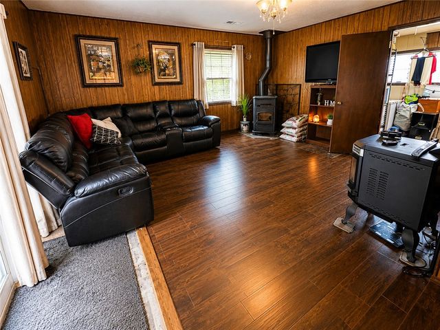 3194 N 56th Street, Springdale, AR 72762