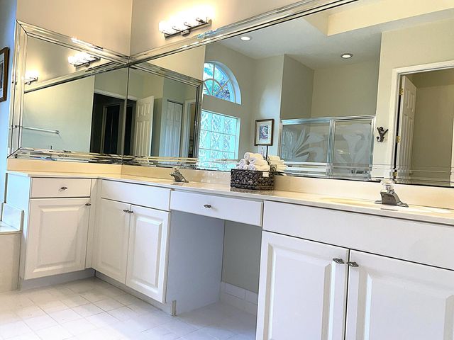 4740 Glenn Pine Lane, Boynton Beach, FL 33436